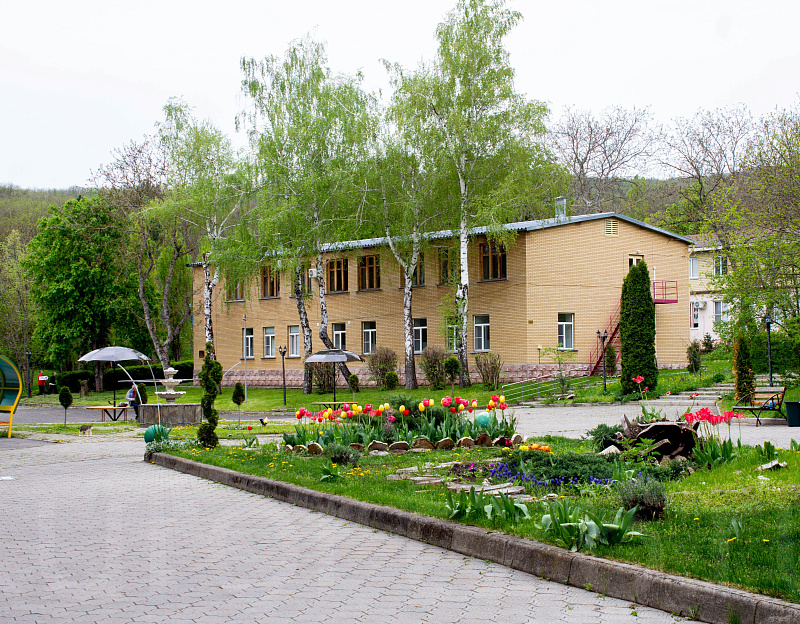  Пансионат с лечением &laquo;Геолог Казахстана&raquo;, Железноводск. Территория